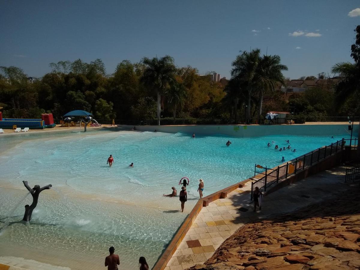 Piazza Com Acesso Ao Clube Diroma Apart otel Caldas Novas Dış mekan fotoğraf