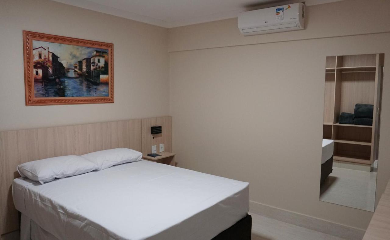 Piazza Com Acesso Ao Clube Diroma Apart otel Caldas Novas Dış mekan fotoğraf